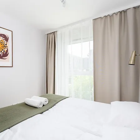 Lema Near Tauron Arena 公寓